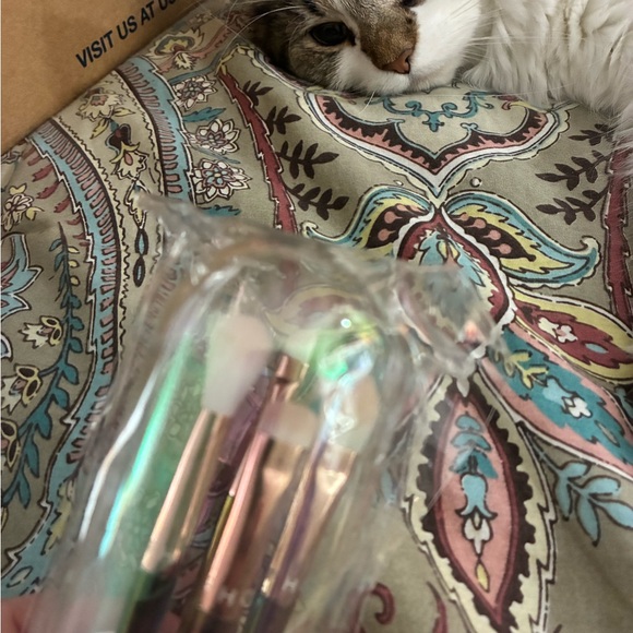 Sephora Cosmic Glow Eye Brush Collection - Picture 2 of 2